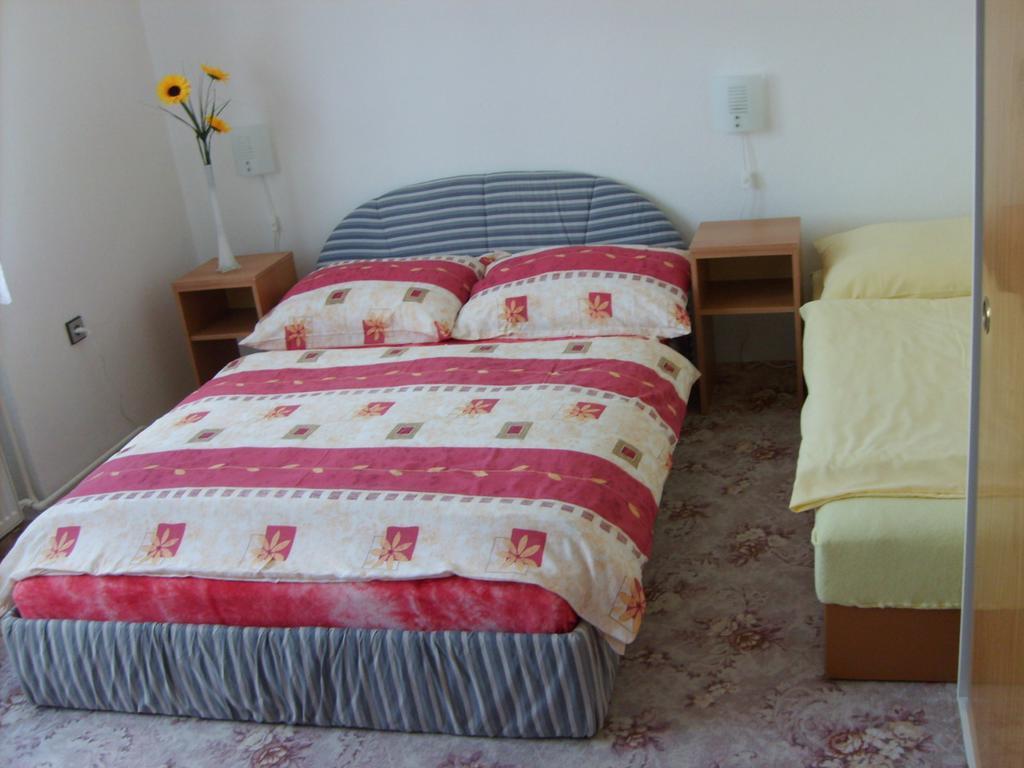 Apartman Eva Crhov Экстерьер фото